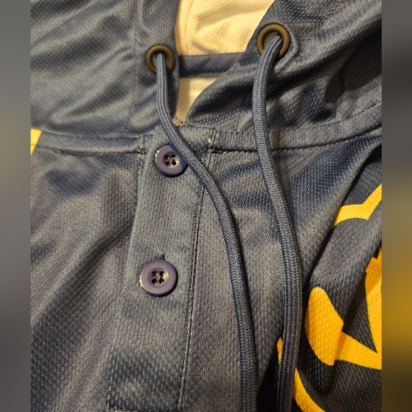 NWT Milwaukee Brewers Hoodie with Henley Buttons. Size:XL. - Picture 5 of 7